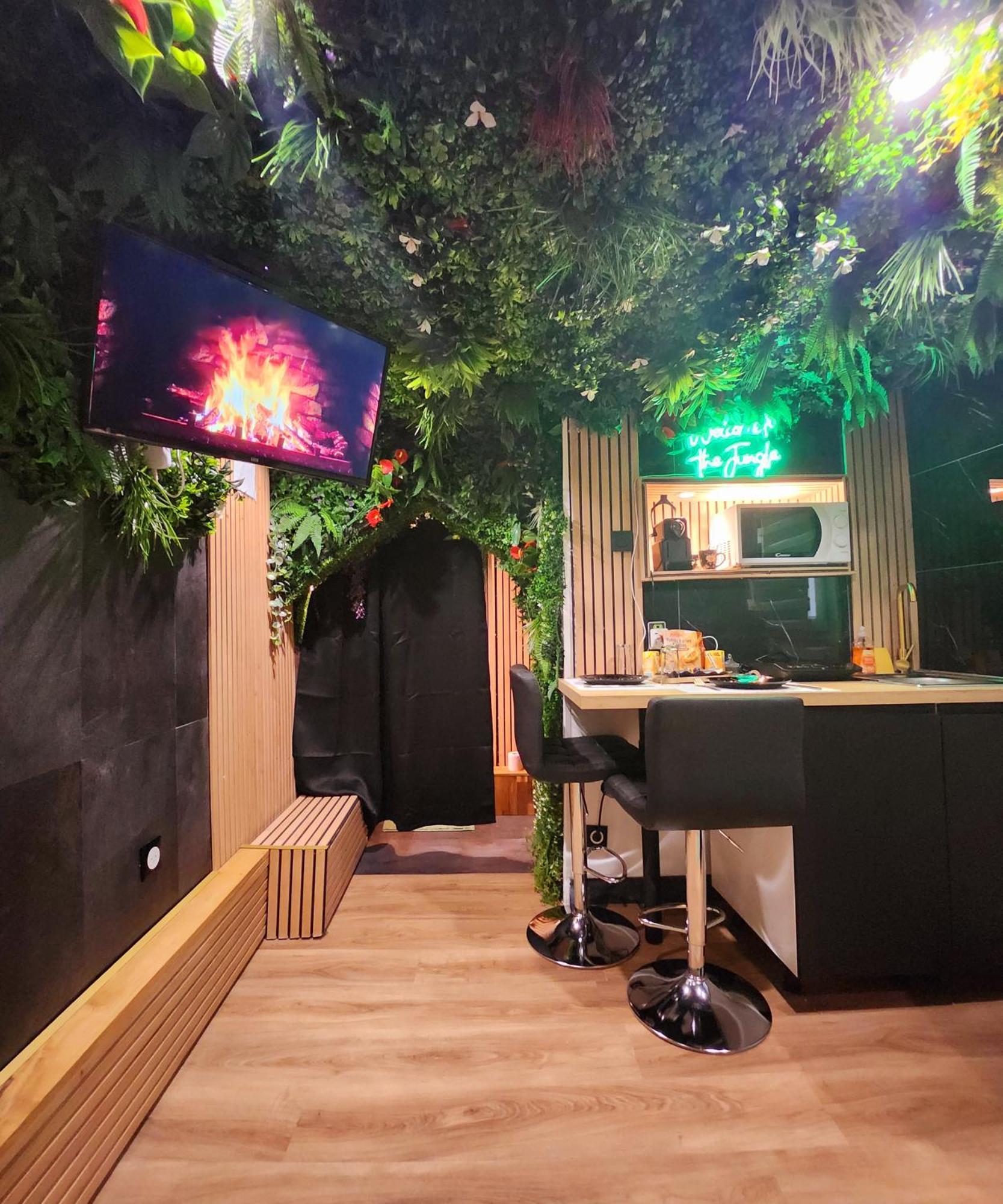 Apartment Jungle House Avec Jacuzzi A 10 Min De Disneyland -taille Chambre- *