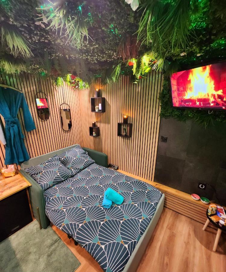 Jungle House Avec Jacuzzi A 10 Min De Disneyland -taille Chambre- Conde-Sainte-Libiaire